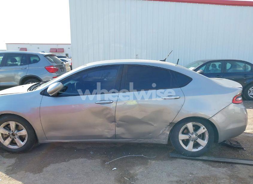 Photo 14 of 2015 Dodge Dart SXT (VIN 1C3CDFBB2FD180378)