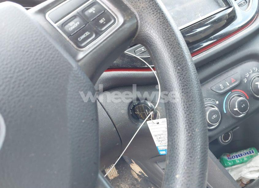 Photo 11 of 2015 Dodge Dart SXT (VIN 1C3CDFBB2FD192871)