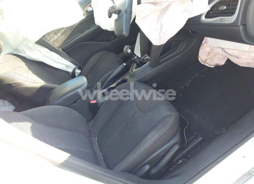 Photo 5 of 2015 Dodge Dart SXT (VIN 1C3CDFBB2FD315102)