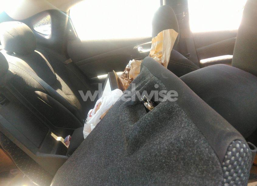 Photo 8 of 2015 Dodge Dart SXT (VIN 1C3CDFBB2FD352067)