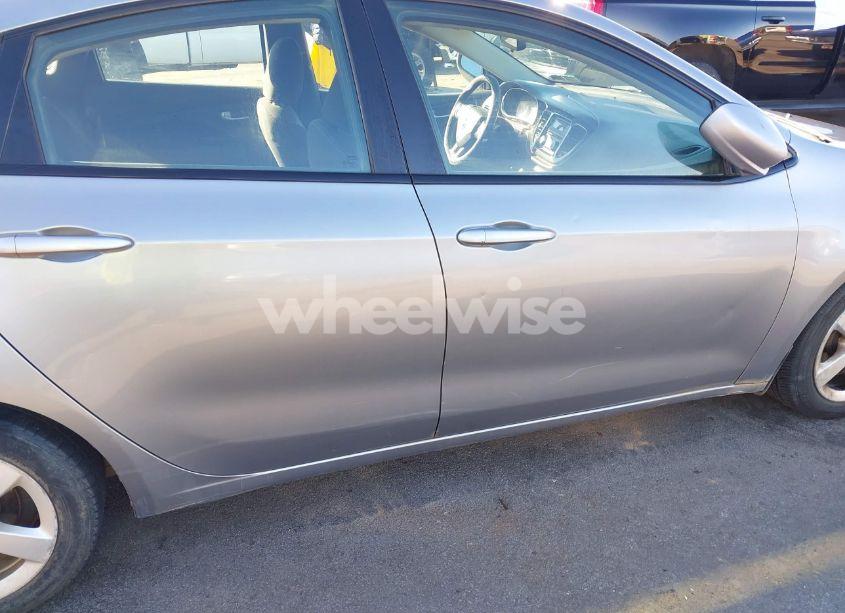 Photo 18 of 2015 Dodge Dart SXT (VIN 1C3CDFBB2FD374263)