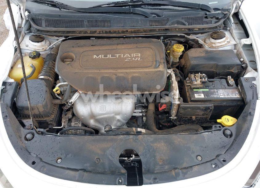 Photo 10 of 2016 Dodge Dart SXT (VIN 1C3CDFBB2GD694491)