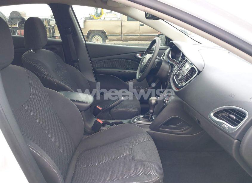 Photo 5 of 2016 Dodge Dart SXT (VIN 1C3CDFBB2GD694491)