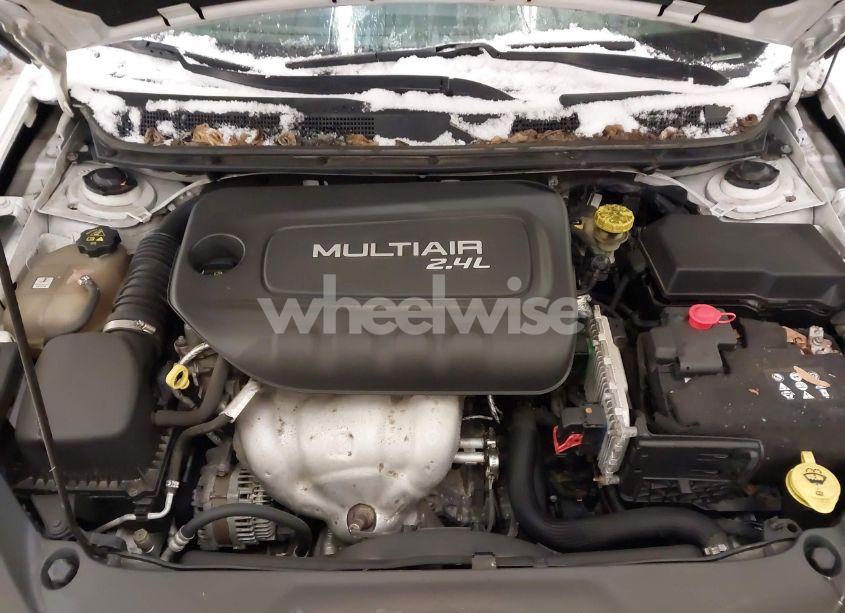 Photo 10 of 2015 Dodge Dart SXT (VIN 1C3CDFBB3FD105088)