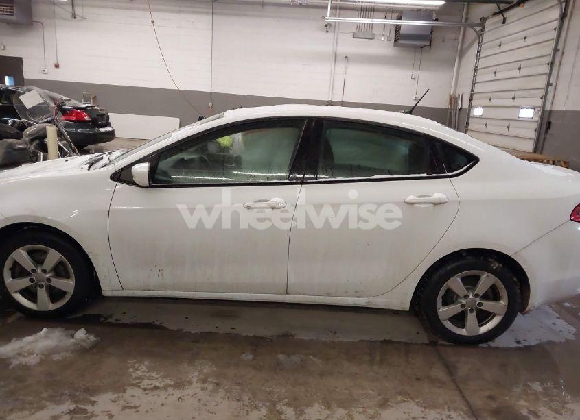 Photo 14 of 2015 Dodge Dart SXT (VIN 1C3CDFBB3FD105088)