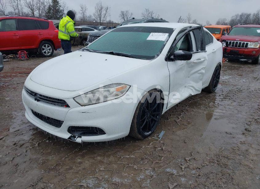 Photo 2 of 2015 Dodge Dart SXT (VIN 1C3CDFBB3FD112039)