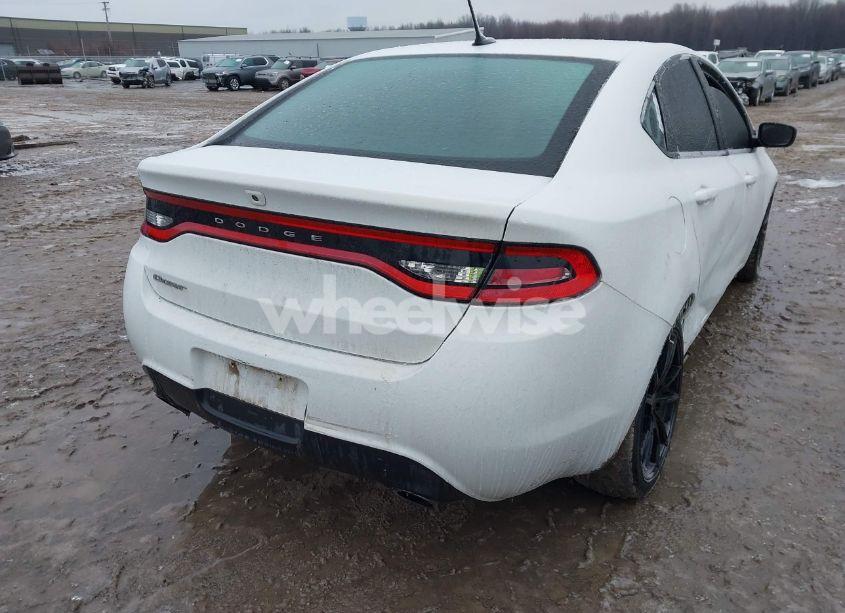 Photo 4 of 2015 Dodge Dart SXT (VIN 1C3CDFBB3FD112039)