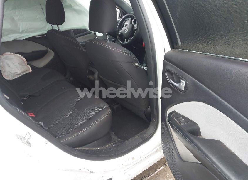 Photo 8 of 2015 Dodge Dart SXT (VIN 1C3CDFBB3FD112039)