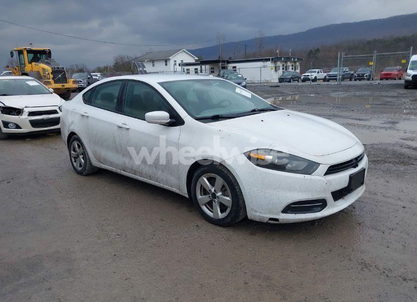 2015 Dodge Dart SXT (VIN 1C3CDFBB3FD281686) main photo