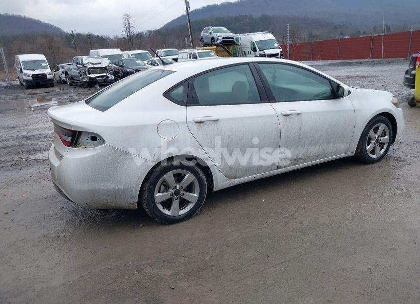 Photo 4 of 2015 Dodge Dart SXT (VIN 1C3CDFBB3FD281686)