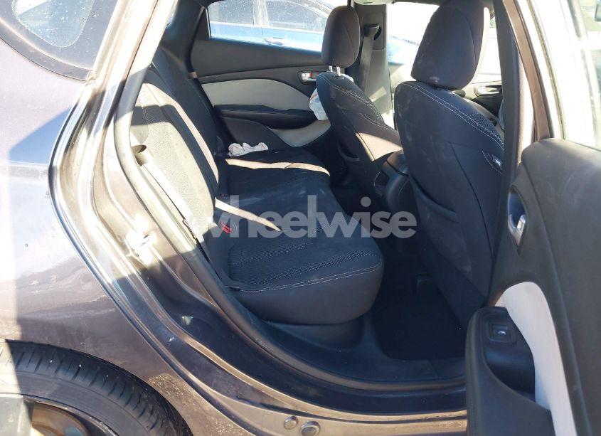 Photo 8 of 2016 Dodge Dart SXT (VIN 1C3CDFBB3GD505055)