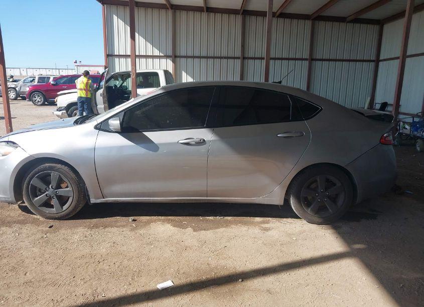 Photo 14 of 2016 Dodge Dart SXT (VIN 1C3CDFBB3GD550996)