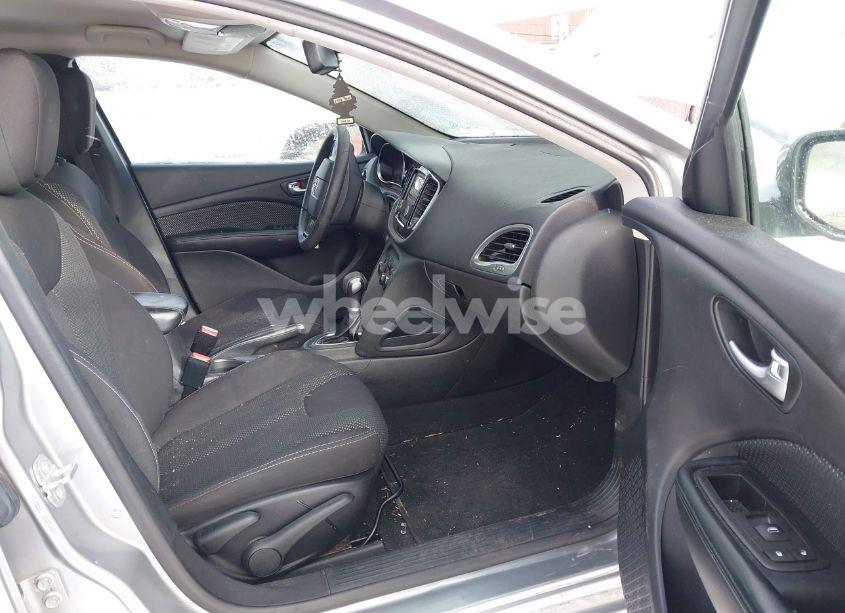 Photo 5 of 2015 Dodge Dart SXT (VIN 1C3CDFBB4FD132199)