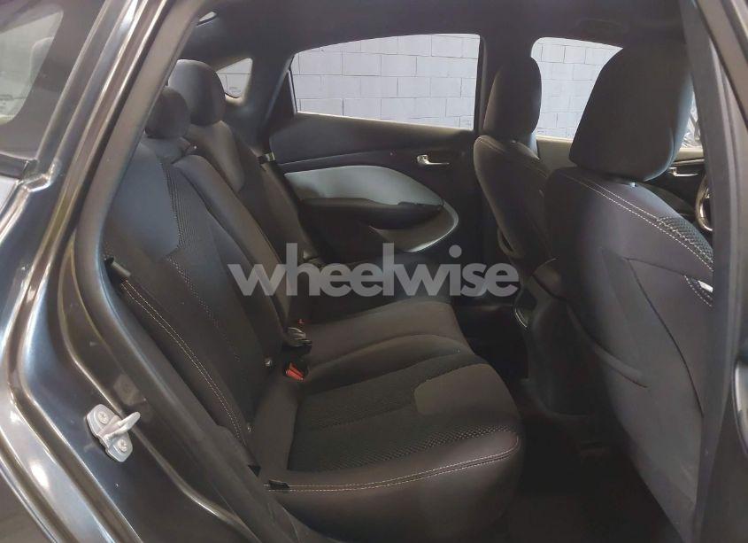 Photo 8 of 2015 Dodge Dart SXT (VIN 1C3CDFBB4FD182066)