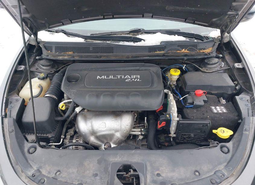 Photo 10 of 2016 Dodge Dart SXT (VIN 1C3CDFBB4GD610204)