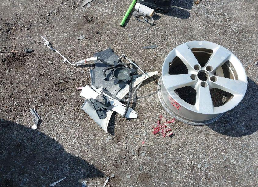 Photo 12 of 2015 Dodge Dart SXT (VIN 1C3CDFBB5FD173473)