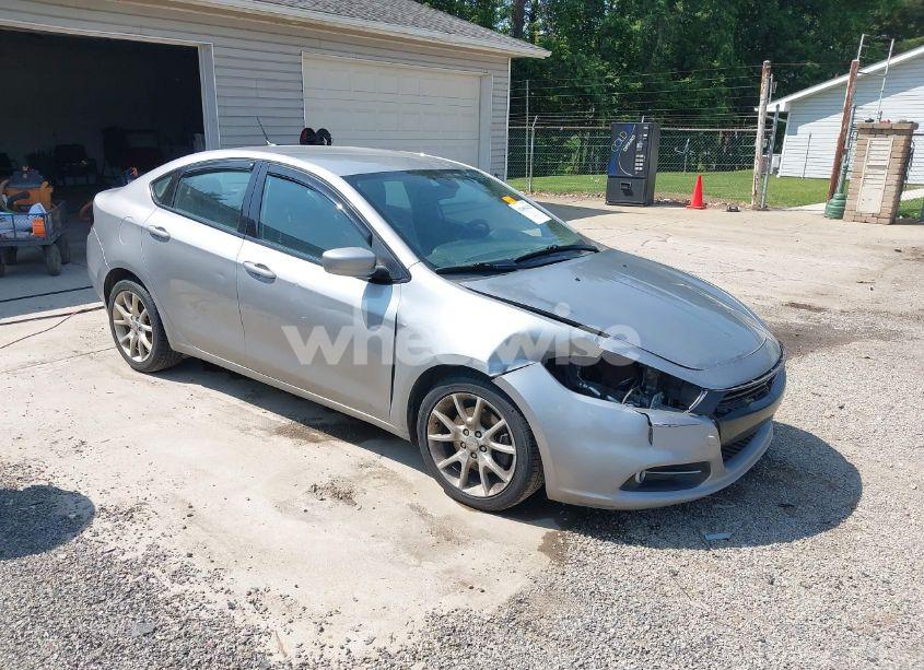 2015 Dodge Dart SXT (VIN 1C3CDFBB5FD213311) main photo