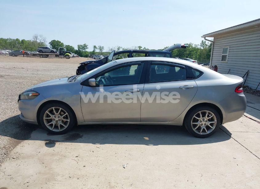 Photo 14 of 2015 Dodge Dart SXT (VIN 1C3CDFBB5FD213311)