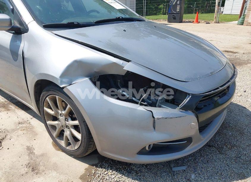 Photo 6 of 2015 Dodge Dart SXT (VIN 1C3CDFBB5FD213311)