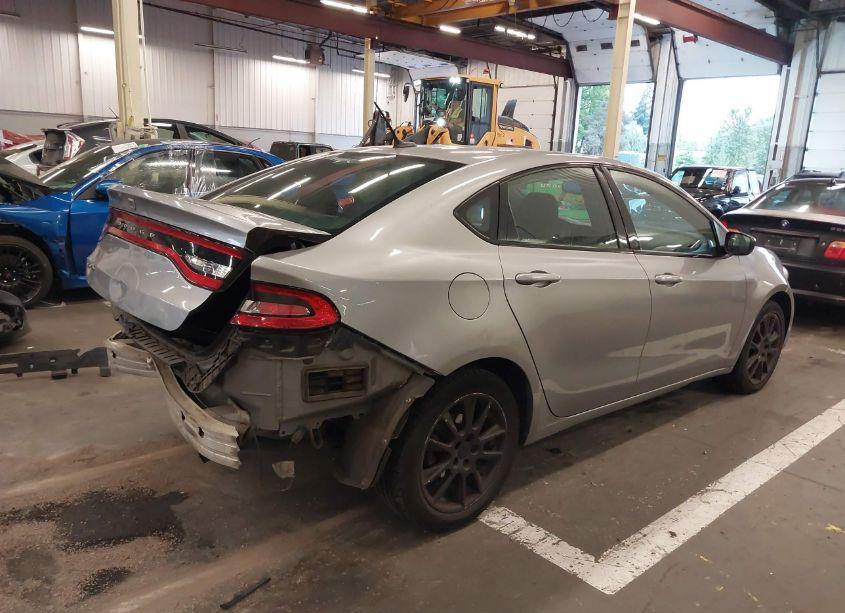 Photo 4 of 2015 Dodge Dart SXT (VIN 1C3CDFBB5FD242811)