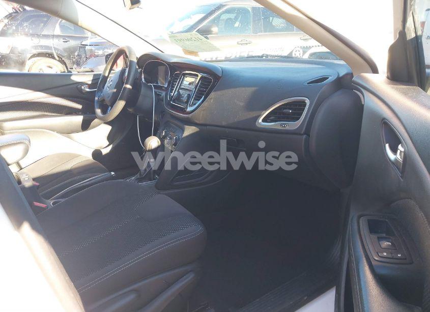 Photo 5 of 2015 Dodge Dart SXT (VIN 1C3CDFBB5FD319676)