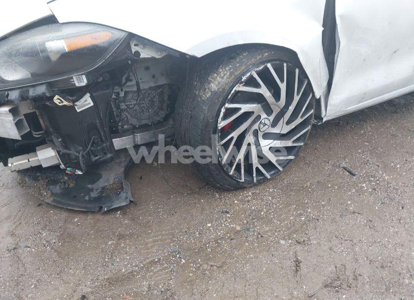 Photo 12 of 2015 Dodge Dart SXT (VIN 1C3CDFBB5FD345310)