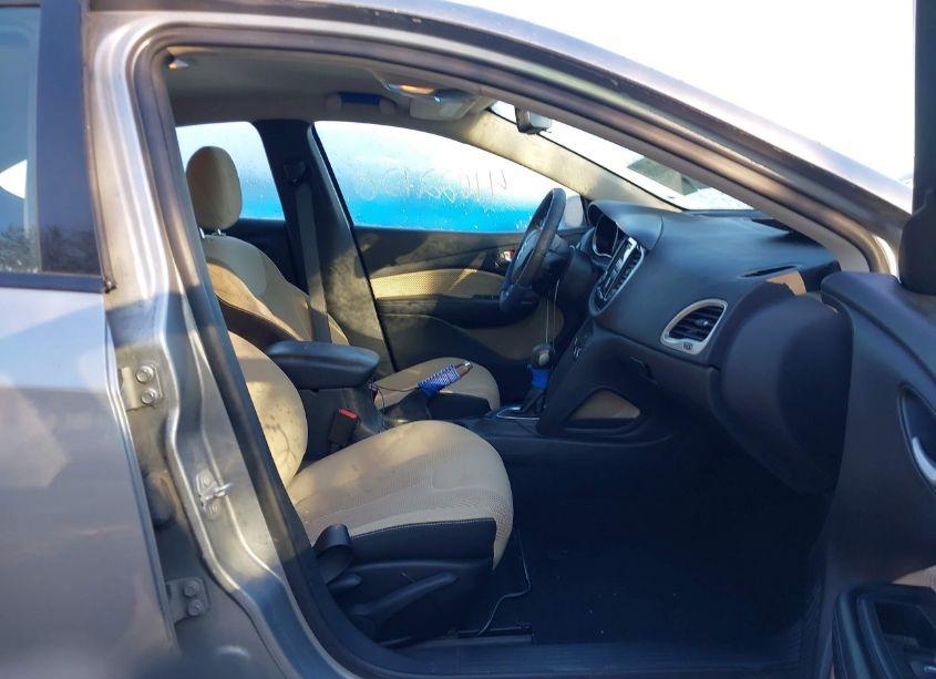 Photo 5 of 2015 Dodge Dart SXT (VIN 1C3CDFBB5FD351057)