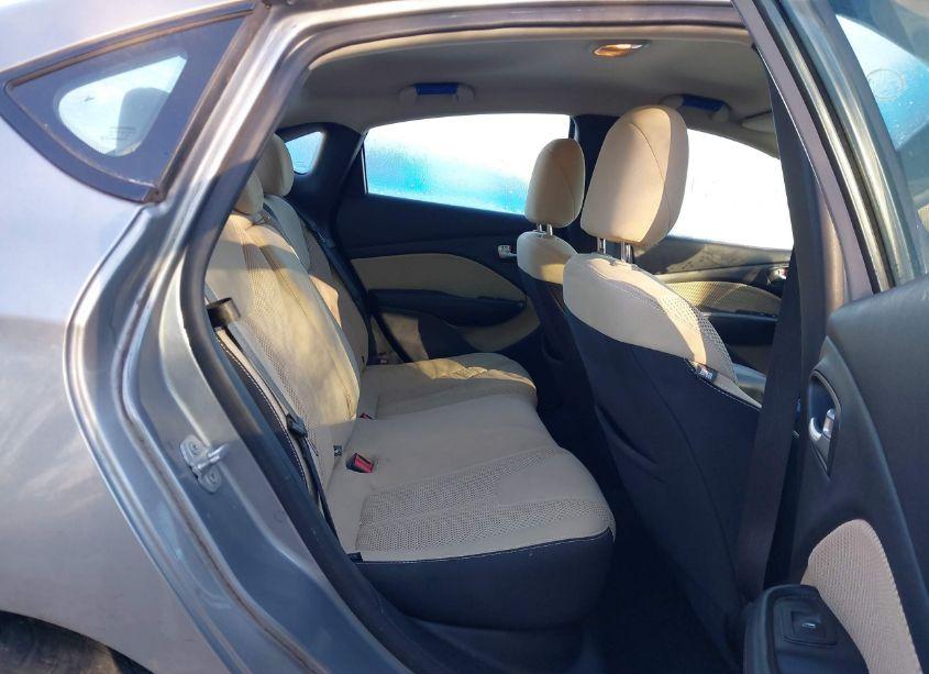 Photo 8 of 2015 Dodge Dart SXT (VIN 1C3CDFBB5FD351057)