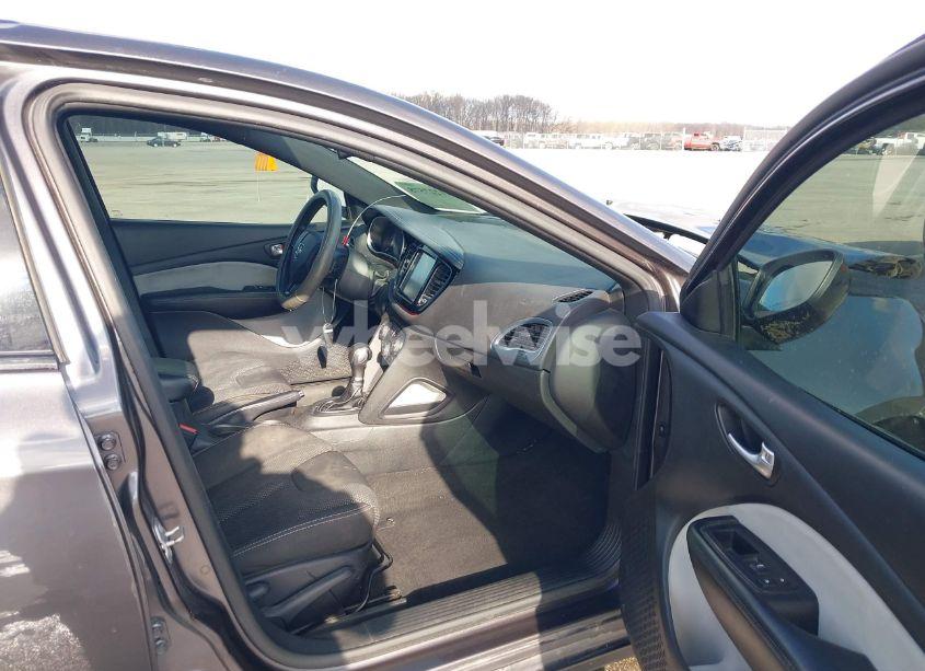 Photo 5 of 2015 Dodge Dart SXT (VIN 1C3CDFBB5FD435220)