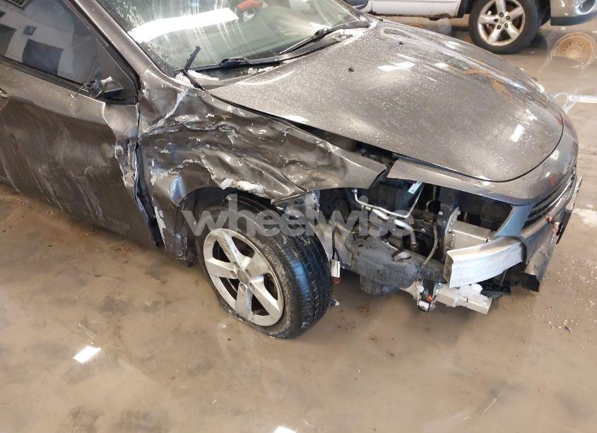 Photo 6 of 2016 Dodge Dart SXT (VIN 1C3CDFBB5GD564673)