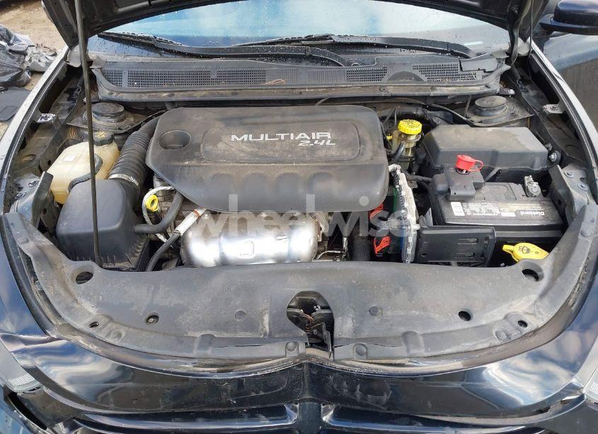 Photo 10 of 2016 Dodge Dart SXT (VIN 1C3CDFBB5GD605576)