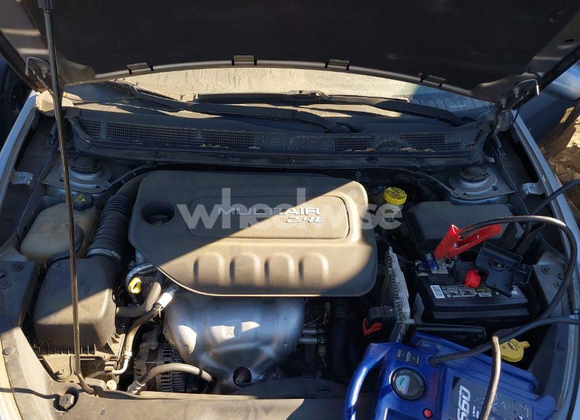 Photo 10 of 2015 Dodge Dart SXT (VIN 1C3CDFBB6FD140479)