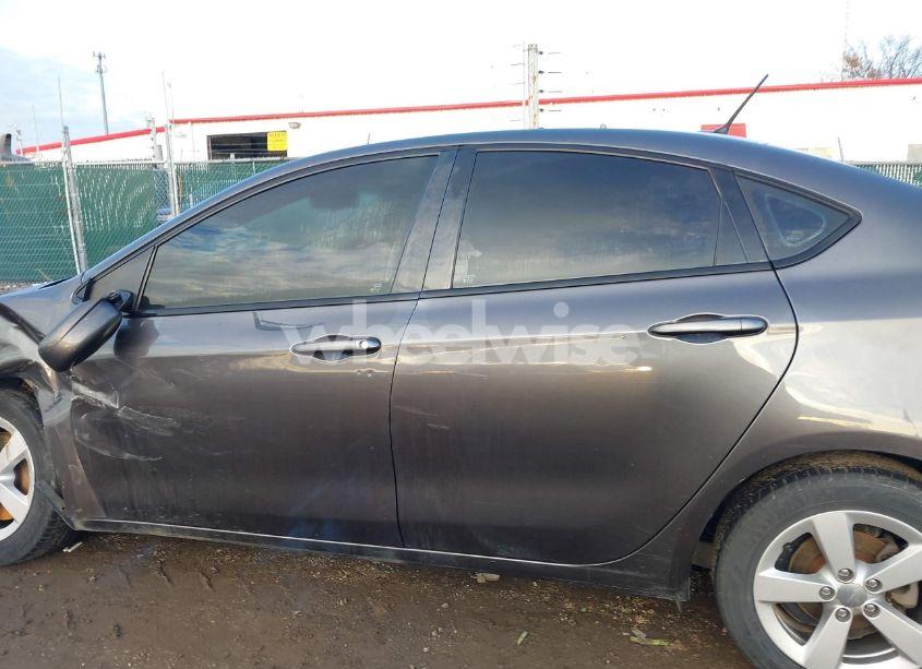 Photo 14 of 2015 Dodge Dart SXT (VIN 1C3CDFBB6FD205363)