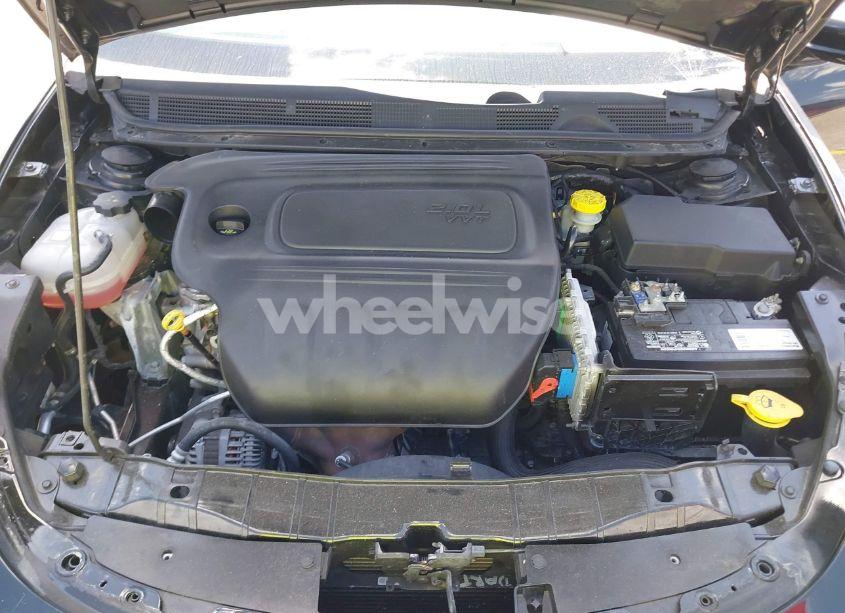 Photo 10 of 2016 Dodge Dart SXT (VIN 1C3CDFBB6GD660618)