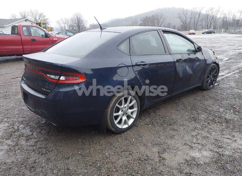 Photo 4 of 2015 Dodge Dart SXT (VIN 1C3CDFBB7FD116465)