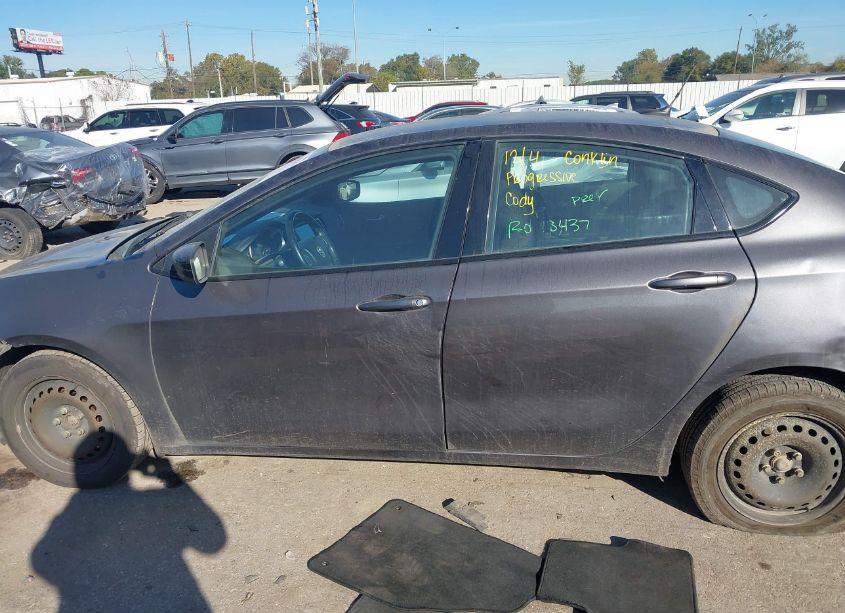 Photo 14 of 2015 Dodge Dart SXT (VIN 1C3CDFBB7FD390801)