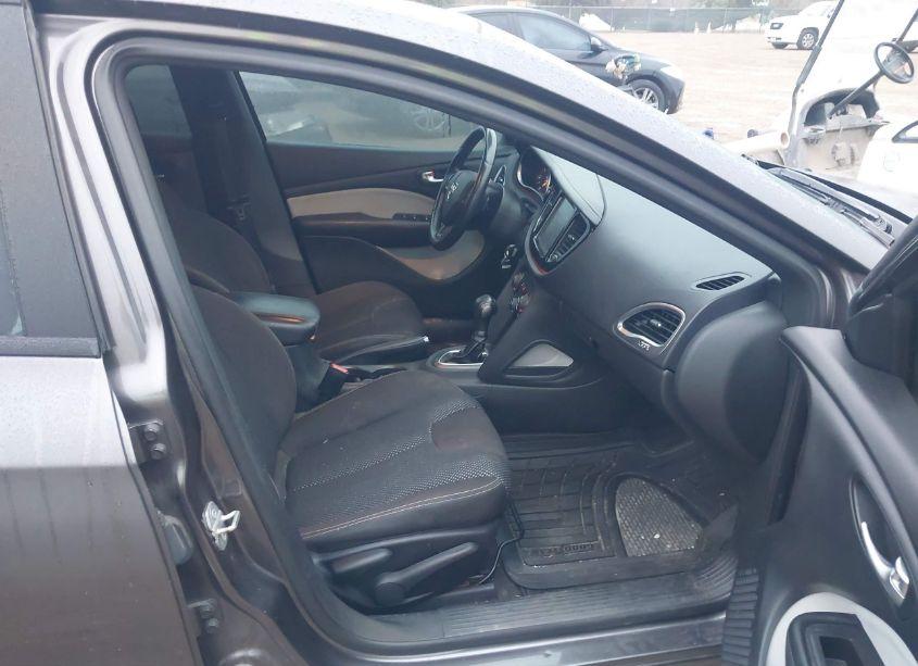 Photo 5 of 2015 Dodge Dart SXT (VIN 1C3CDFBB7FD404129)