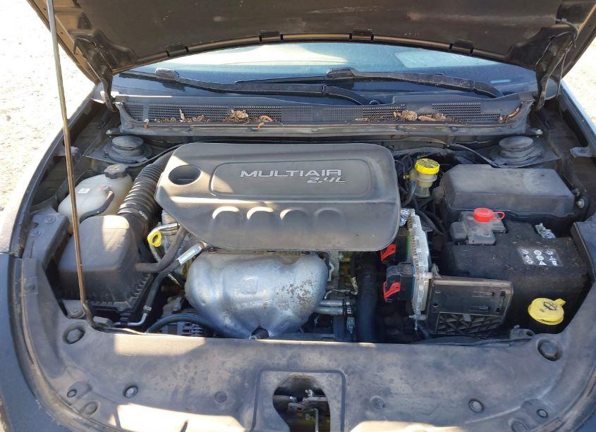 Photo 10 of 2016 Dodge Dart SXT (VIN 1C3CDFBB7GD541041)