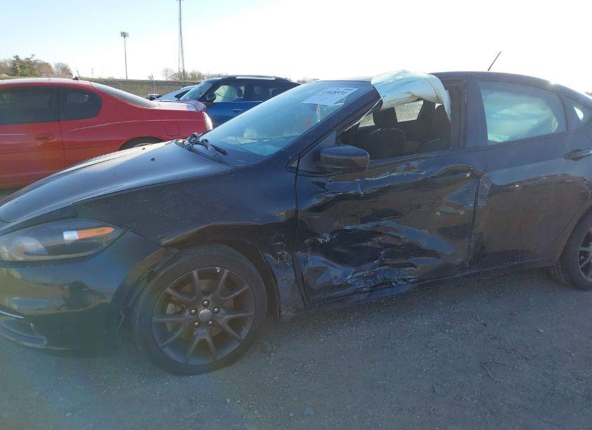 Photo 6 of 2016 Dodge Dart SXT (VIN 1C3CDFBB7GD541041)