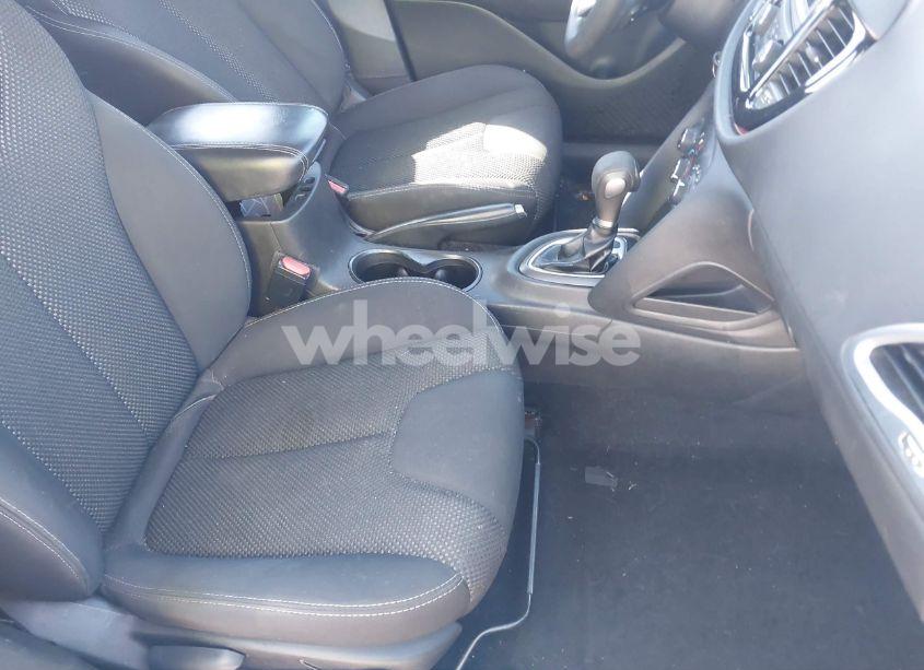 Photo 5 of 2016 Dodge Dart SXT (VIN 1C3CDFBB7GD570796)