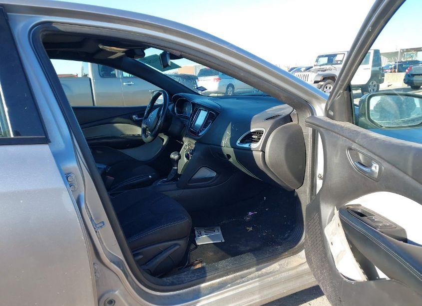 Photo 5 of 2015 Dodge Dart SXT (VIN 1C3CDFBB8FD205414)