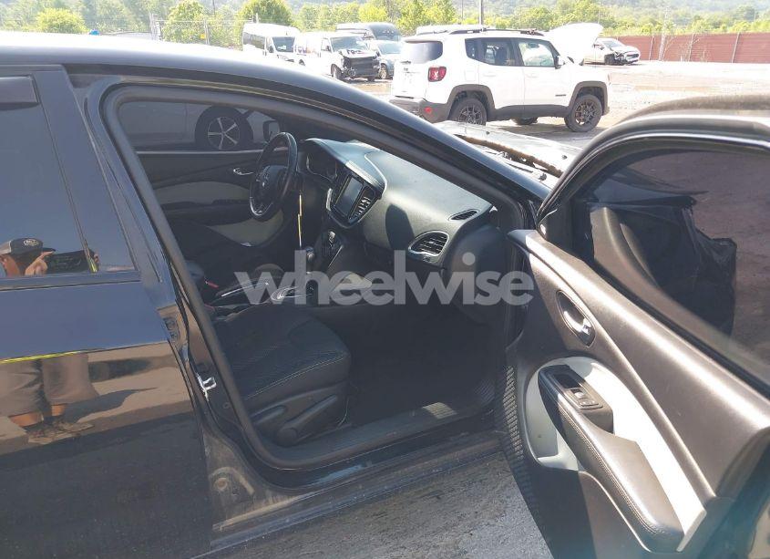 Photo 5 of 2015 Dodge Dart SXT (VIN 1C3CDFBB9FD141481)