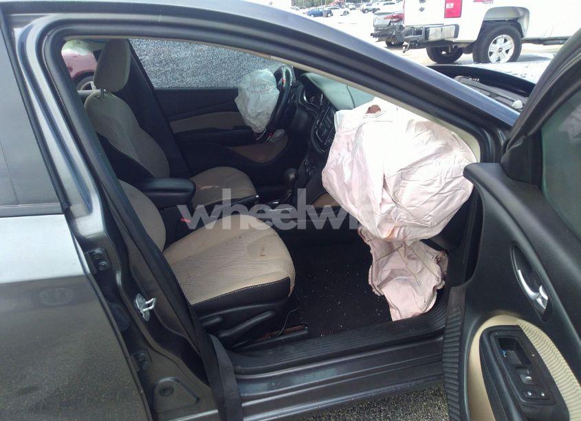 Photo 5 of 2015 Dodge Dart SXT (VIN 1C3CDFBB9FD221444)