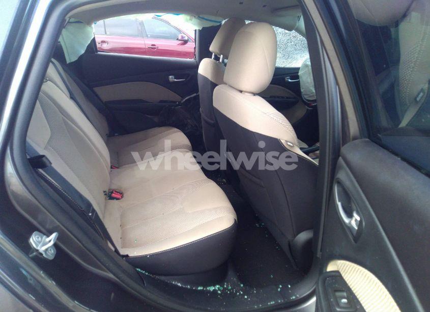 Photo 8 of 2015 Dodge Dart SXT (VIN 1C3CDFBB9FD221444)