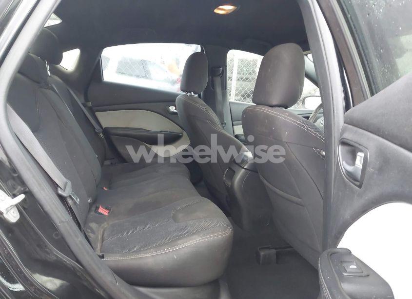 Photo 8 of 2015 Dodge Dart SXT (VIN 1C3CDFBB9FD227969)