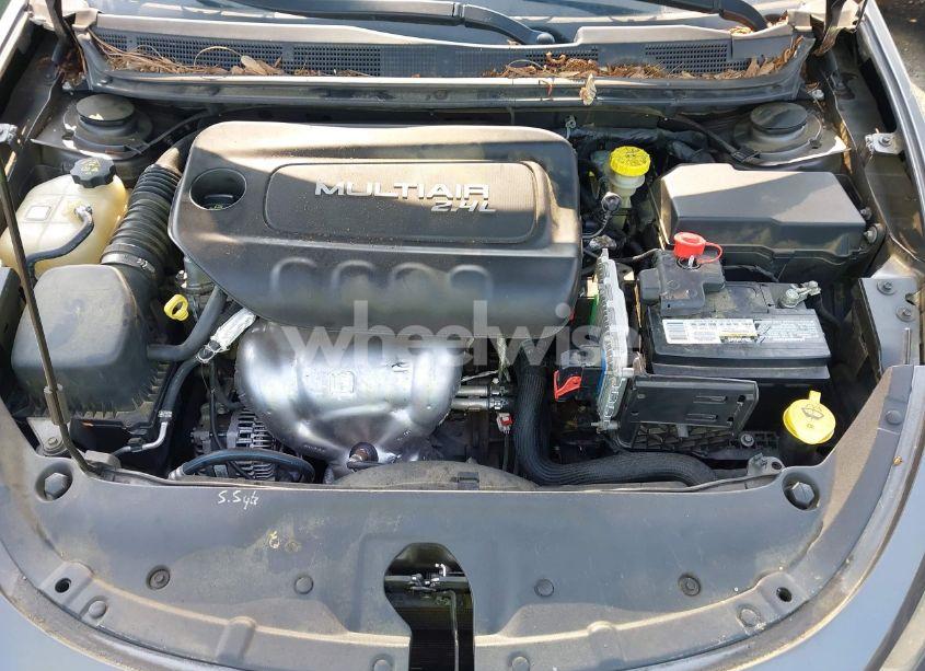 Photo 10 of 2015 Dodge Dart SXT (VIN 1C3CDFBB9FD281563)