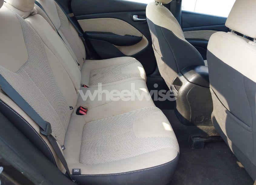 Photo 8 of 2015 Dodge Dart SXT (VIN 1C3CDFBB9FD281563)