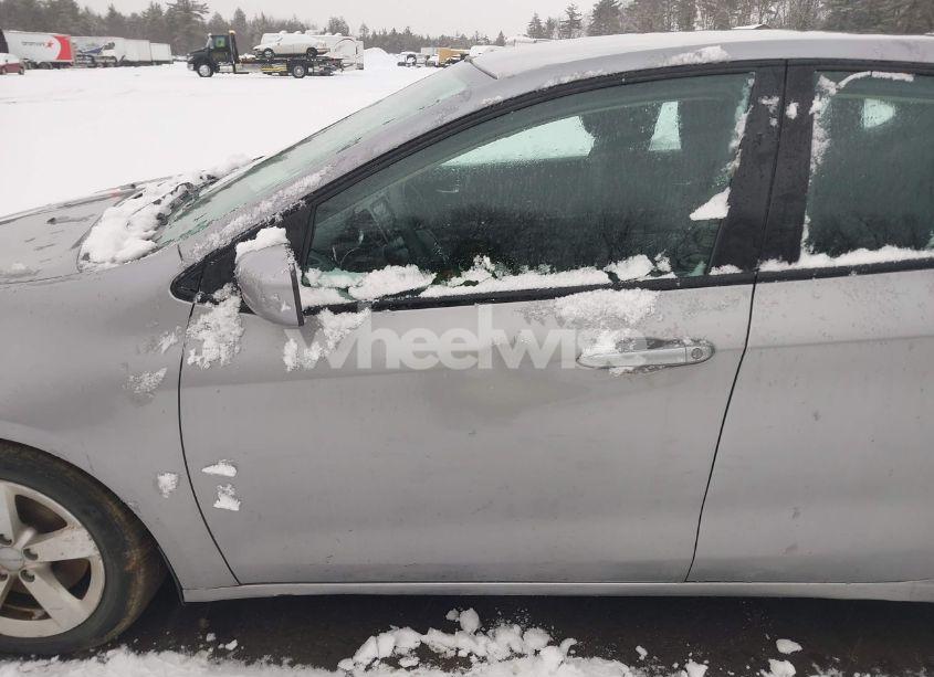 Photo 13 of 2015 Dodge Dart SXT (VIN 1C3CDFBB9FD310169)