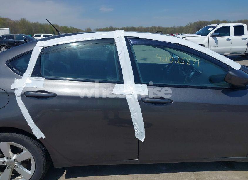 Photo 13 of 2015 Dodge Dart SXT (VIN 1C3CDFBB9FD330289)