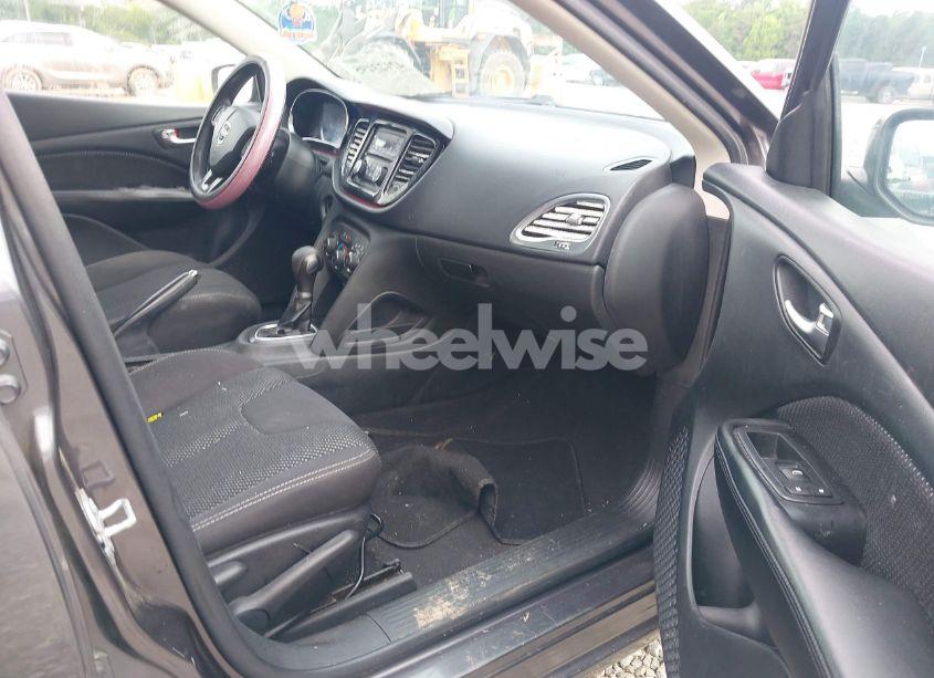 Photo 5 of 2015 Dodge Dart SXT (VIN 1C3CDFBBXFD285945)